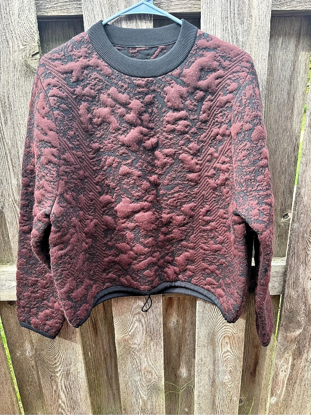 Lululemon Jacquard Multi-Texture Crew Neck Sweater Maroon & Black